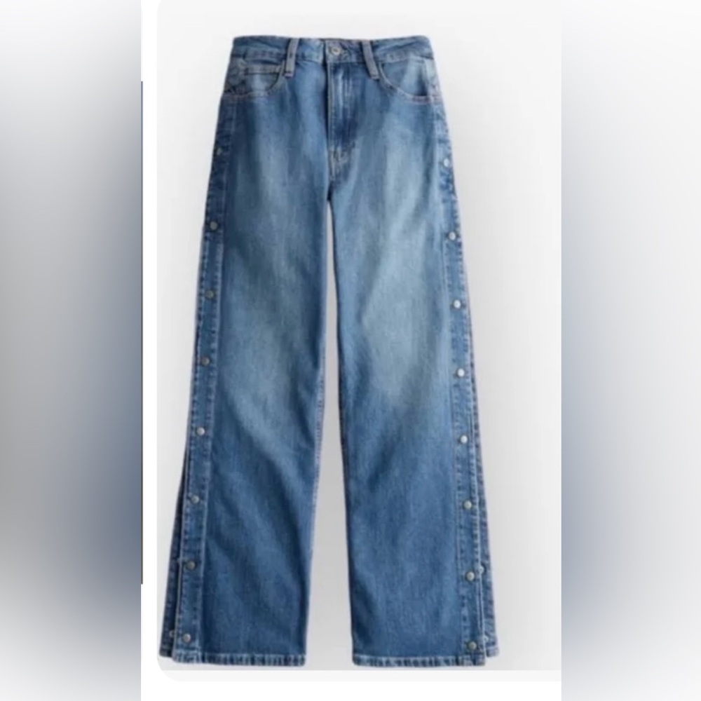Hollister Blue Ultra High Rise Baggy Snap Jeans